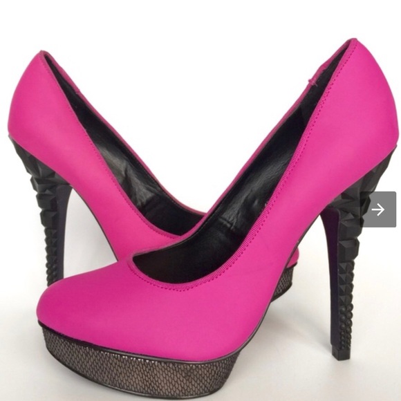RACHEL Rachel Roy Shoes - Rachel Roy Keedan Pink/Black Platform Heels, Sz. 8